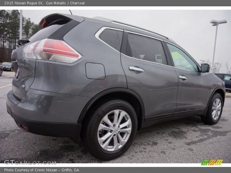 Gun Metallic / Charcoal 2015 Nissan Rogue SV