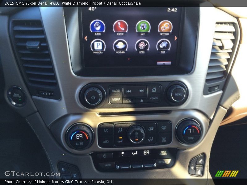 White Diamond Tricoat / Denali Cocoa/Shale 2015 GMC Yukon Denali 4WD