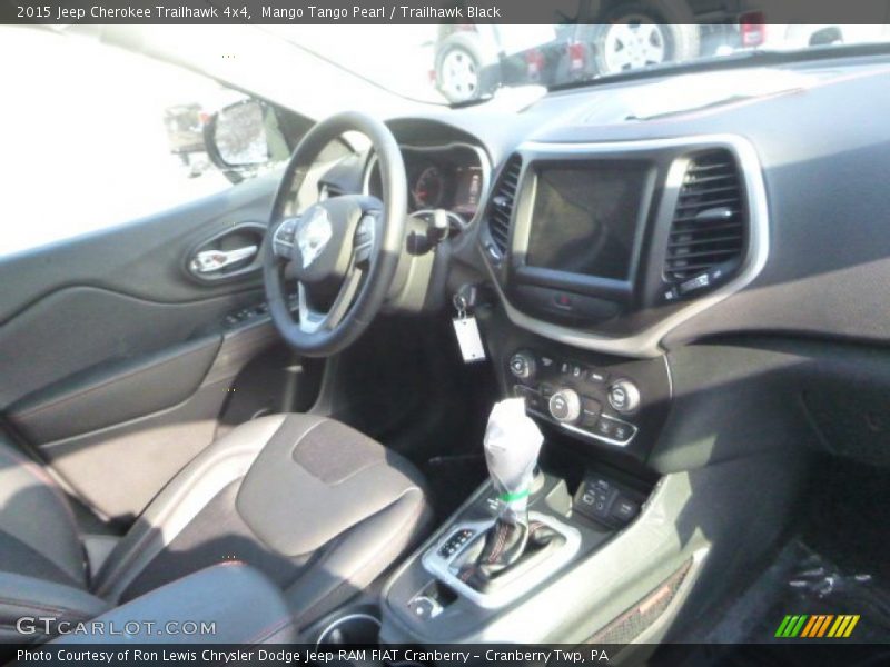Mango Tango Pearl / Trailhawk Black 2015 Jeep Cherokee Trailhawk 4x4