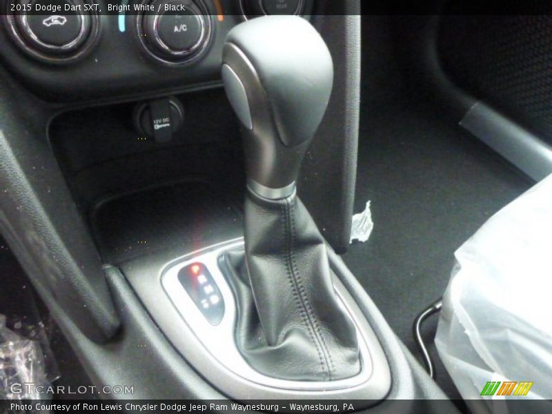 Bright White / Black 2015 Dodge Dart SXT