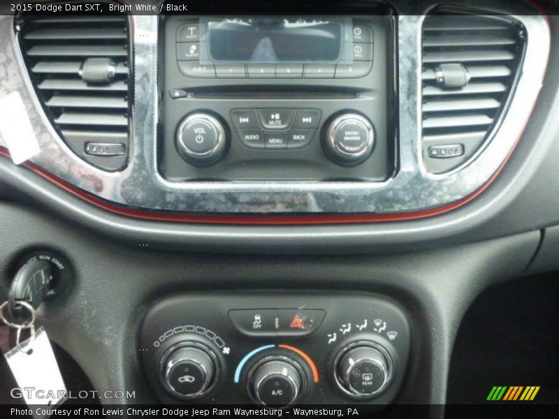 Bright White / Black 2015 Dodge Dart SXT