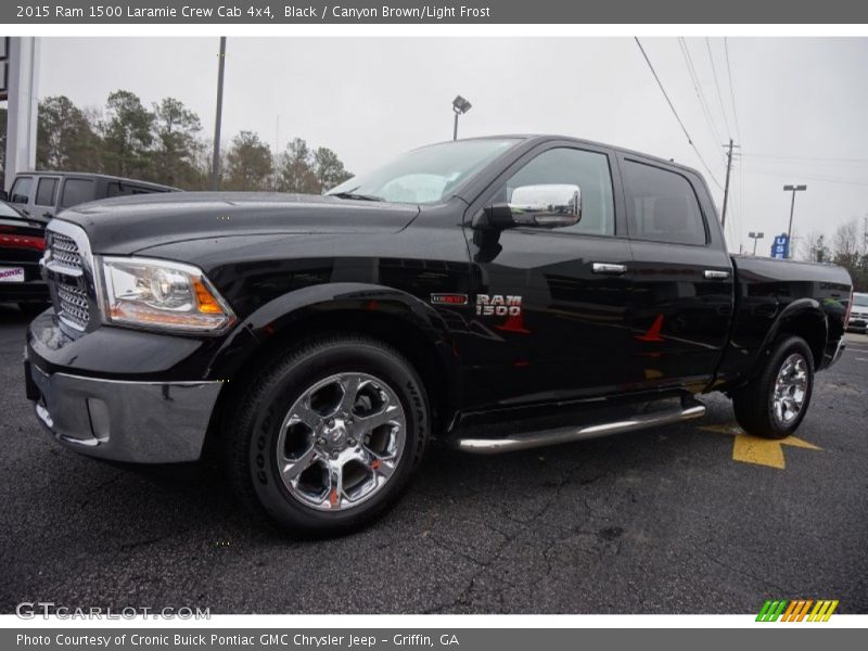 Front 3/4 View of 2015 1500 Laramie Crew Cab 4x4