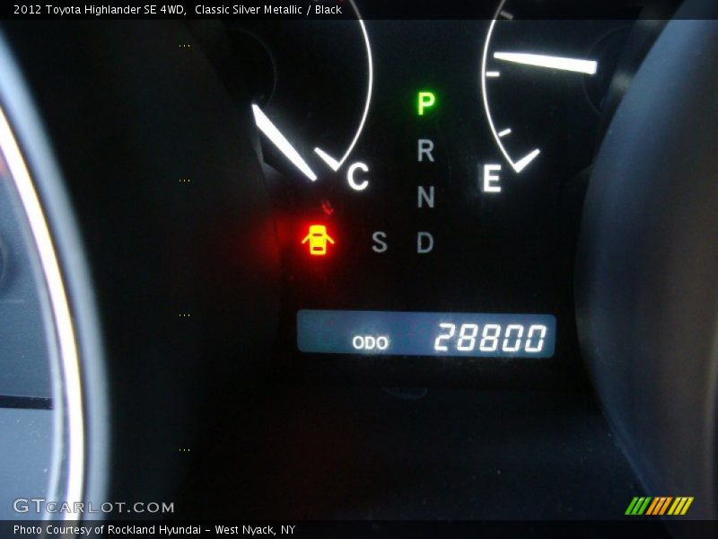 Classic Silver Metallic / Black 2012 Toyota Highlander SE 4WD