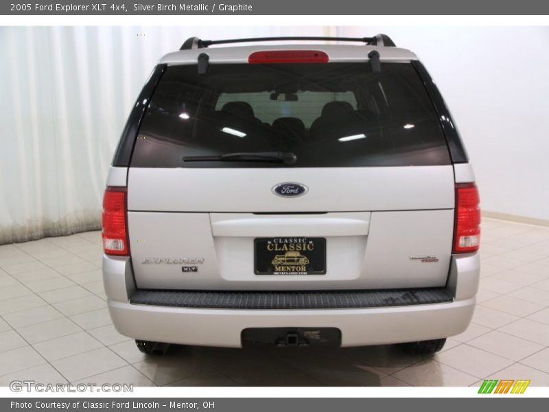 Silver Birch Metallic / Graphite 2005 Ford Explorer XLT 4x4
