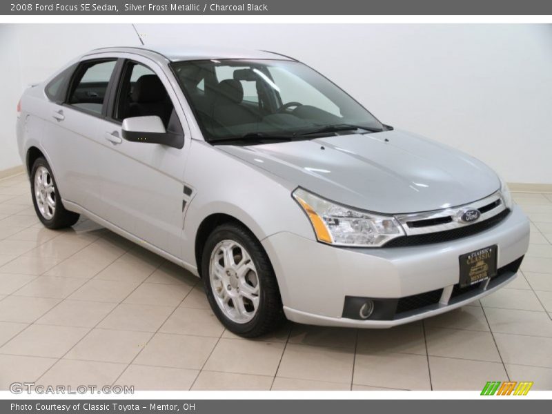 Silver Frost Metallic / Charcoal Black 2008 Ford Focus SE Sedan