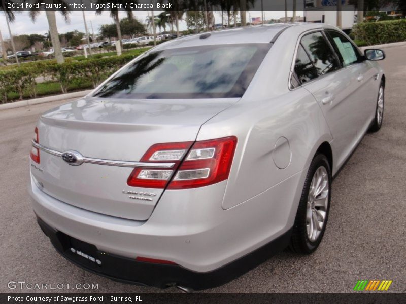 Ingot Silver / Charcoal Black 2014 Ford Taurus Limited