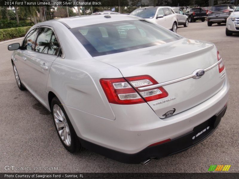 Ingot Silver / Charcoal Black 2014 Ford Taurus Limited
