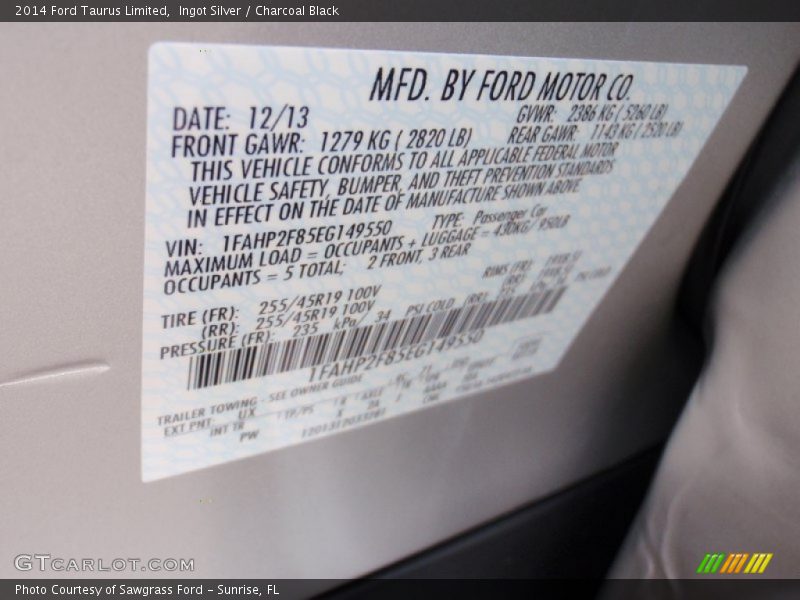 Ingot Silver / Charcoal Black 2014 Ford Taurus Limited