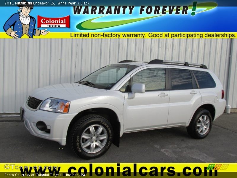 White Pearl / Black 2011 Mitsubishi Endeavor LS