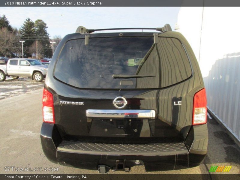 Super Black / Graphite 2010 Nissan Pathfinder LE 4x4