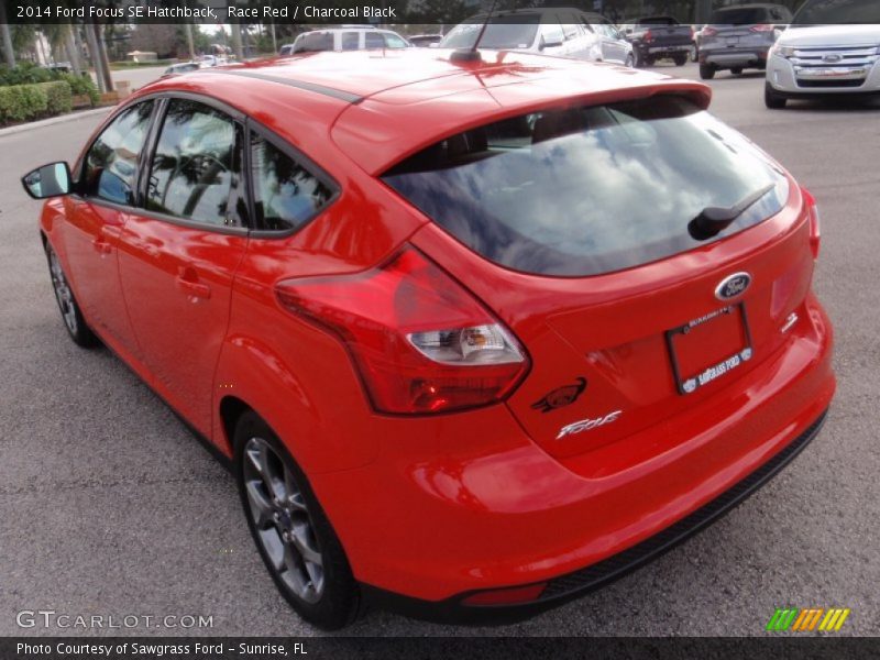 Race Red / Charcoal Black 2014 Ford Focus SE Hatchback