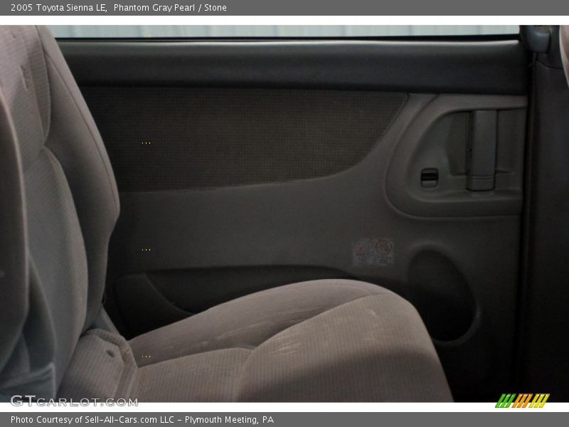 Phantom Gray Pearl / Stone 2005 Toyota Sienna LE