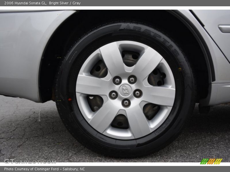Bright Silver / Gray 2006 Hyundai Sonata GL