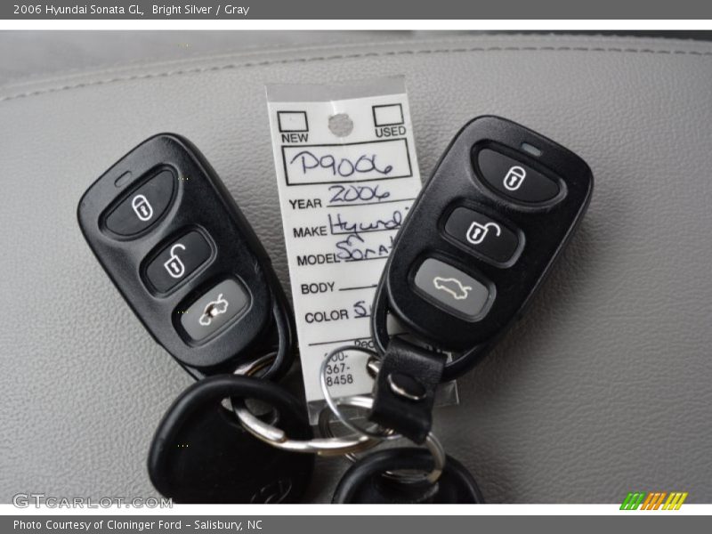 Bright Silver / Gray 2006 Hyundai Sonata GL