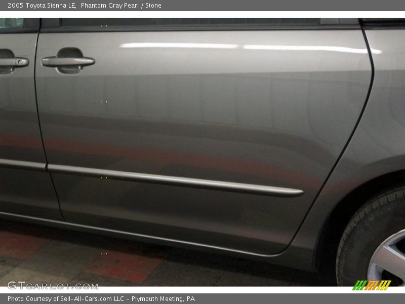 Phantom Gray Pearl / Stone 2005 Toyota Sienna LE
