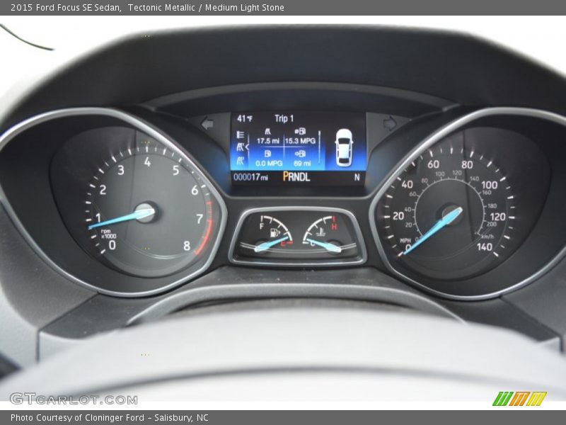  2015 Focus SE Sedan SE Sedan Gauges