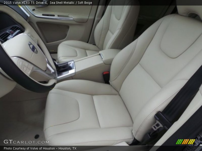 Sea Shell Metallic / Soft Beige 2015 Volvo XC60 T5 Drive-E