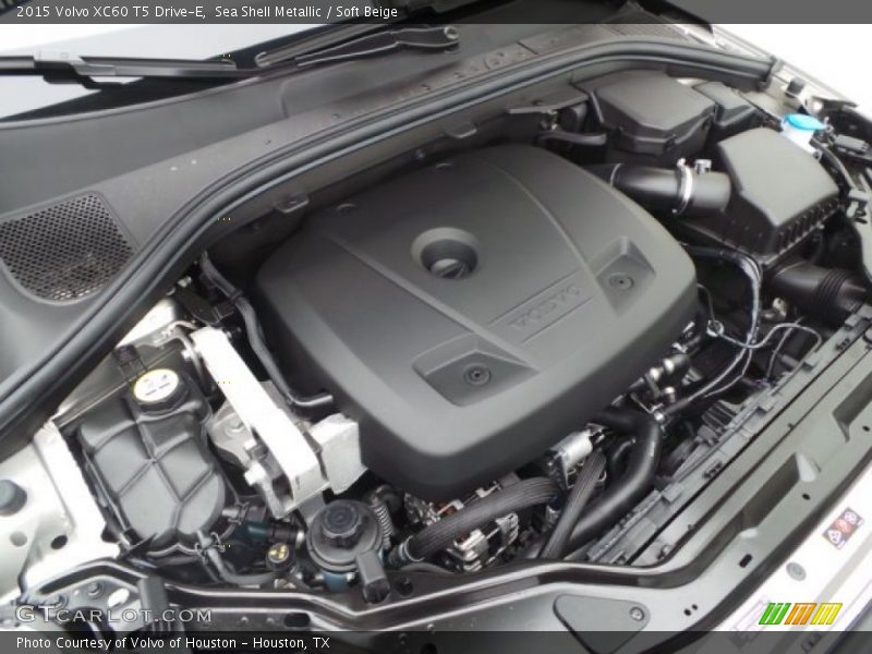 Sea Shell Metallic / Soft Beige 2015 Volvo XC60 T5 Drive-E