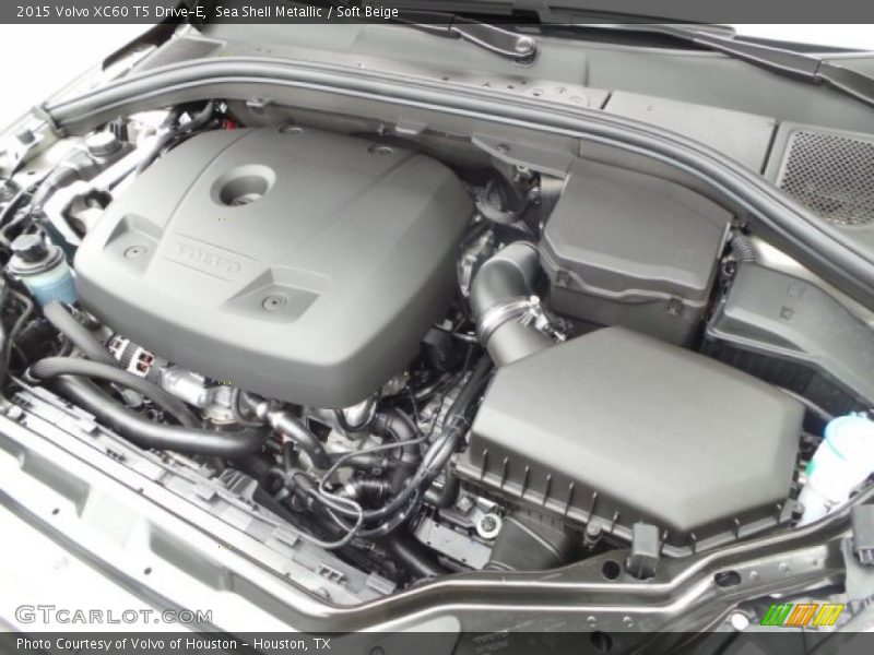 Sea Shell Metallic / Soft Beige 2015 Volvo XC60 T5 Drive-E