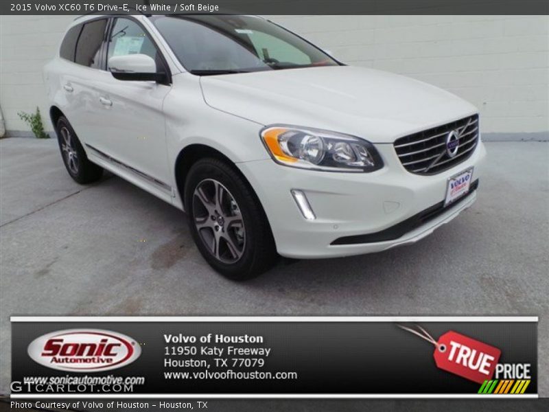 Ice White / Soft Beige 2015 Volvo XC60 T6 Drive-E