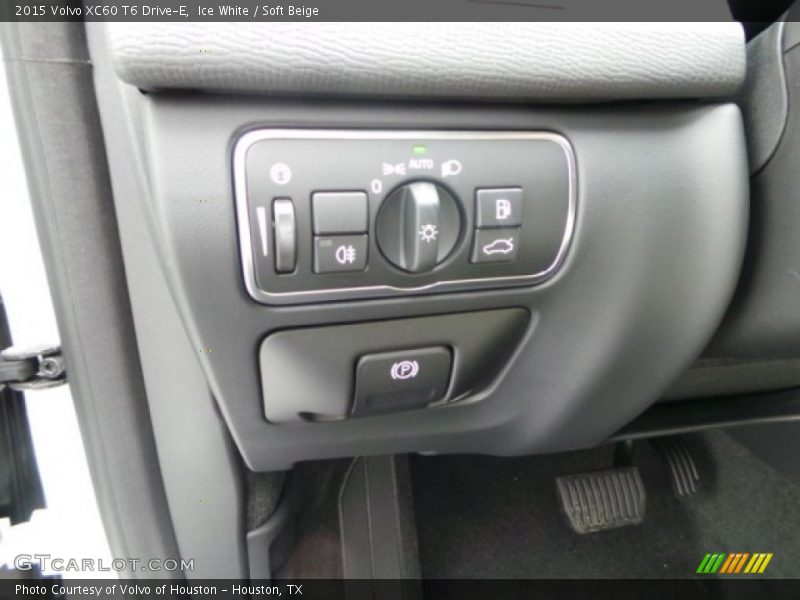 Controls of 2015 XC60 T6 Drive-E