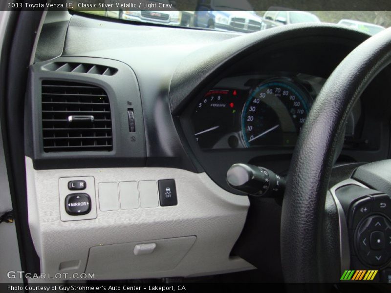 Classic Silver Metallic / Light Gray 2013 Toyota Venza LE