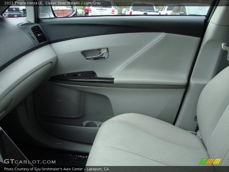 Classic Silver Metallic / Light Gray 2013 Toyota Venza LE