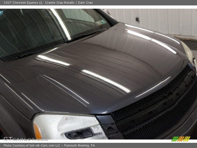 Granite Gray Metallic / Dark Gray 2007 Chevrolet Equinox LS