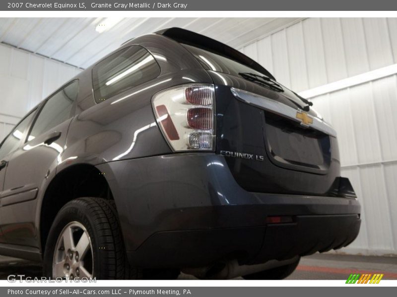 Granite Gray Metallic / Dark Gray 2007 Chevrolet Equinox LS