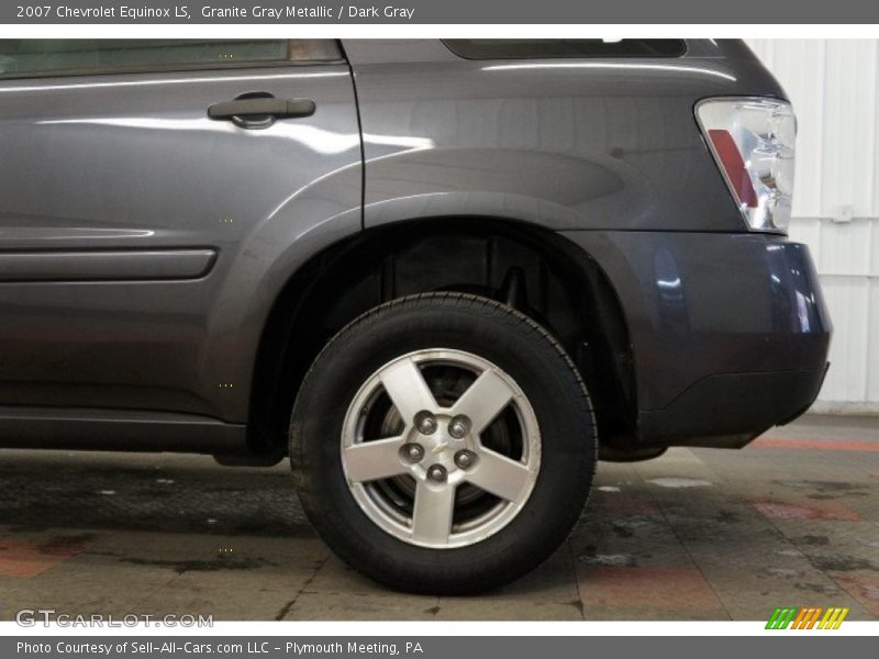 Granite Gray Metallic / Dark Gray 2007 Chevrolet Equinox LS