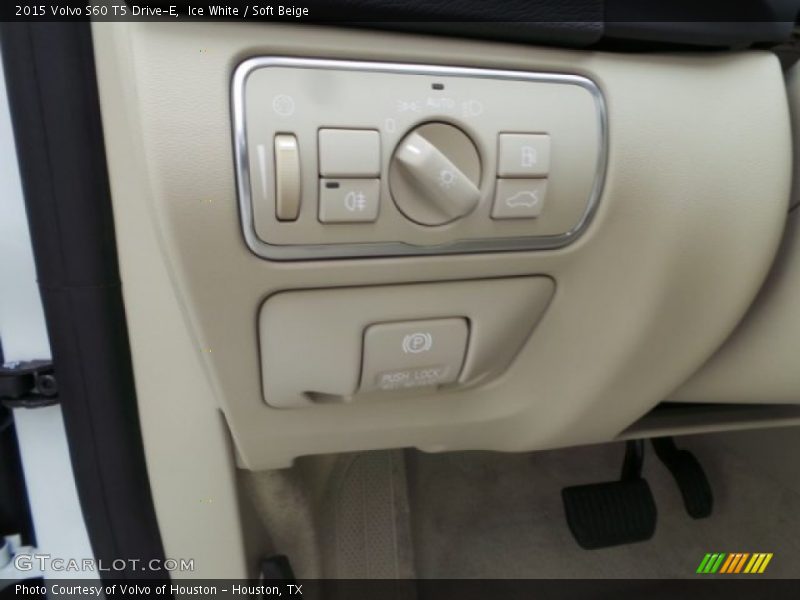 Ice White / Soft Beige 2015 Volvo S60 T5 Drive-E