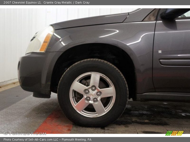 Granite Gray Metallic / Dark Gray 2007 Chevrolet Equinox LS