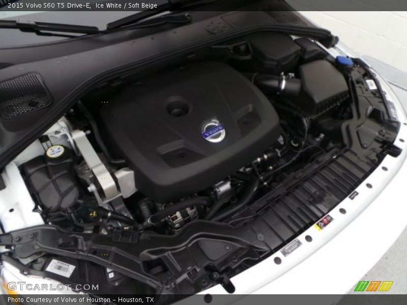 Ice White / Soft Beige 2015 Volvo S60 T5 Drive-E