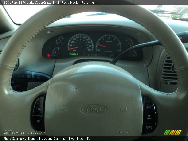 Bright Red / Medium Parchment 2001 Ford F150 Lariat SuperCrew