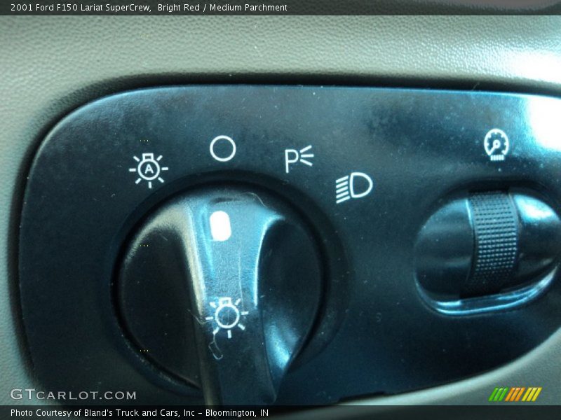 Bright Red / Medium Parchment 2001 Ford F150 Lariat SuperCrew