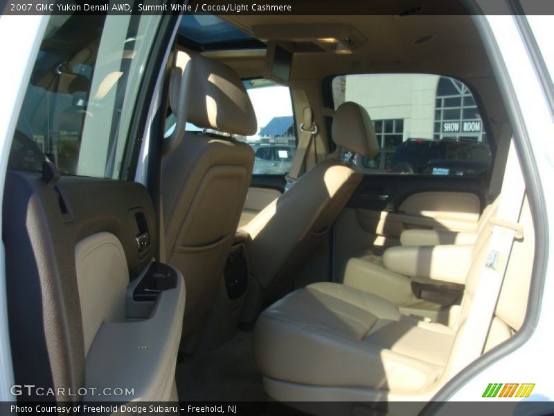 Summit White / Cocoa/Light Cashmere 2007 GMC Yukon Denali AWD