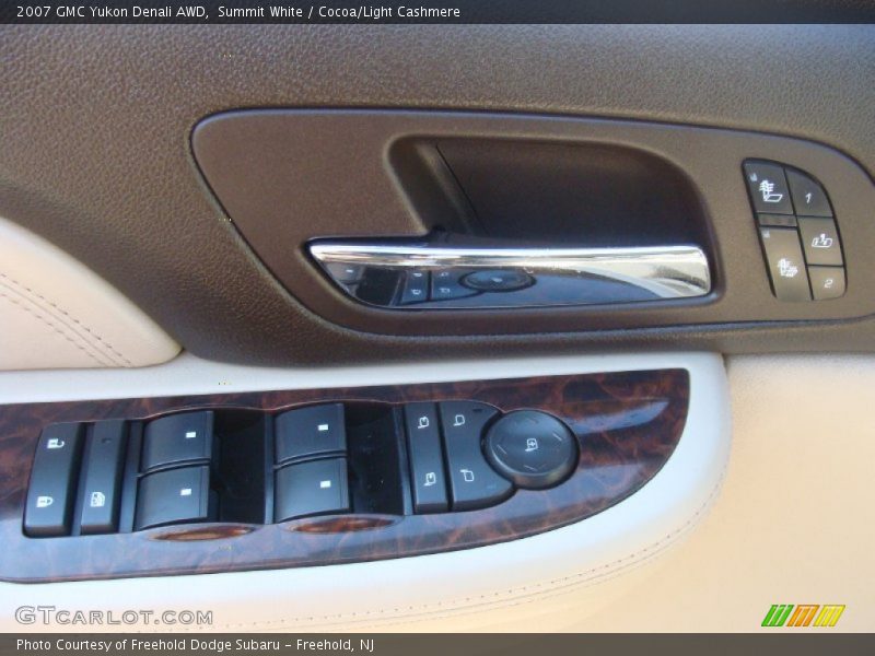 Summit White / Cocoa/Light Cashmere 2007 GMC Yukon Denali AWD