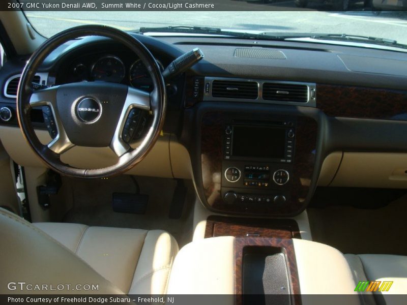 Summit White / Cocoa/Light Cashmere 2007 GMC Yukon Denali AWD
