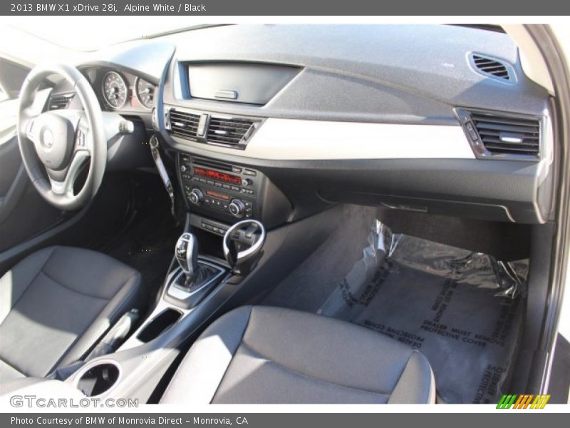 Alpine White / Black 2013 BMW X1 xDrive 28i