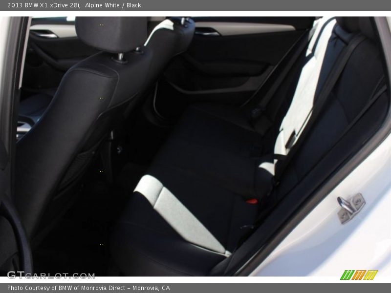 Alpine White / Black 2013 BMW X1 xDrive 28i
