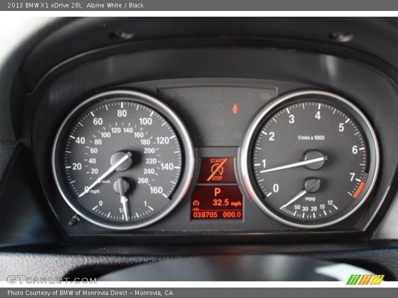 Alpine White / Black 2013 BMW X1 xDrive 28i