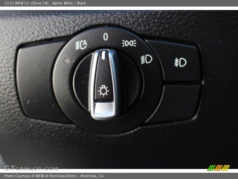 Alpine White / Black 2013 BMW X1 xDrive 28i