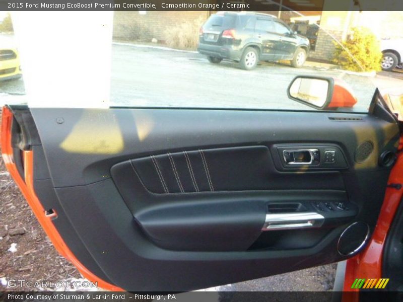 Door Panel of 2015 Mustang EcoBoost Premium Convertible