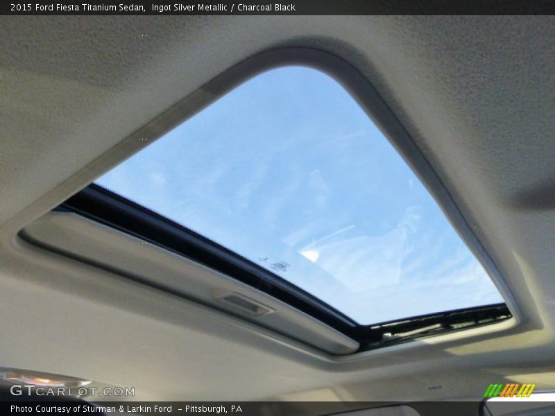 Ingot Silver Metallic / Charcoal Black 2015 Ford Fiesta Titanium Sedan