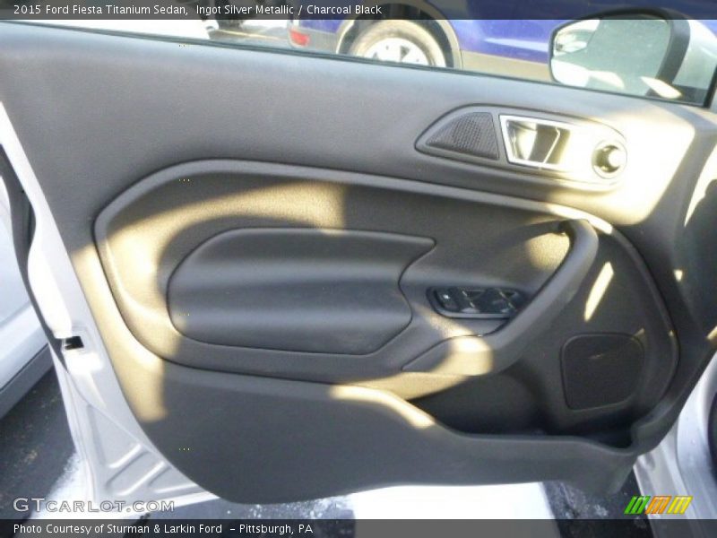 Ingot Silver Metallic / Charcoal Black 2015 Ford Fiesta Titanium Sedan