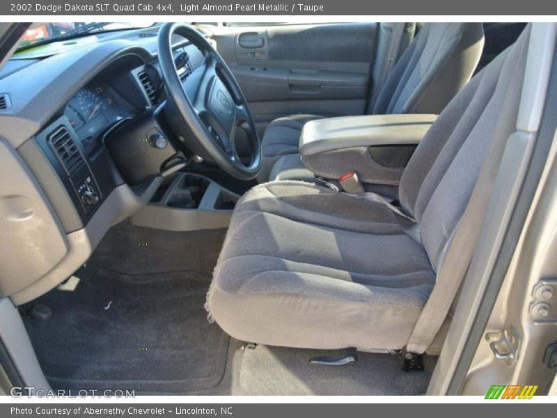 Light Almond Pearl Metallic / Taupe 2002 Dodge Dakota SLT Quad Cab 4x4