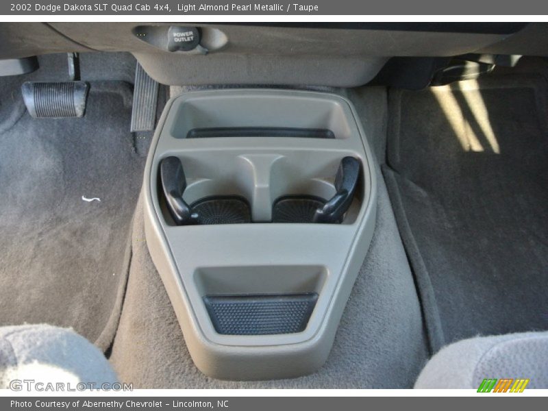 Light Almond Pearl Metallic / Taupe 2002 Dodge Dakota SLT Quad Cab 4x4