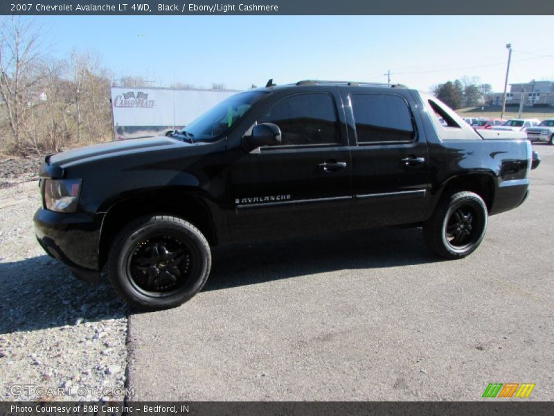 Black / Ebony/Light Cashmere 2007 Chevrolet Avalanche LT 4WD