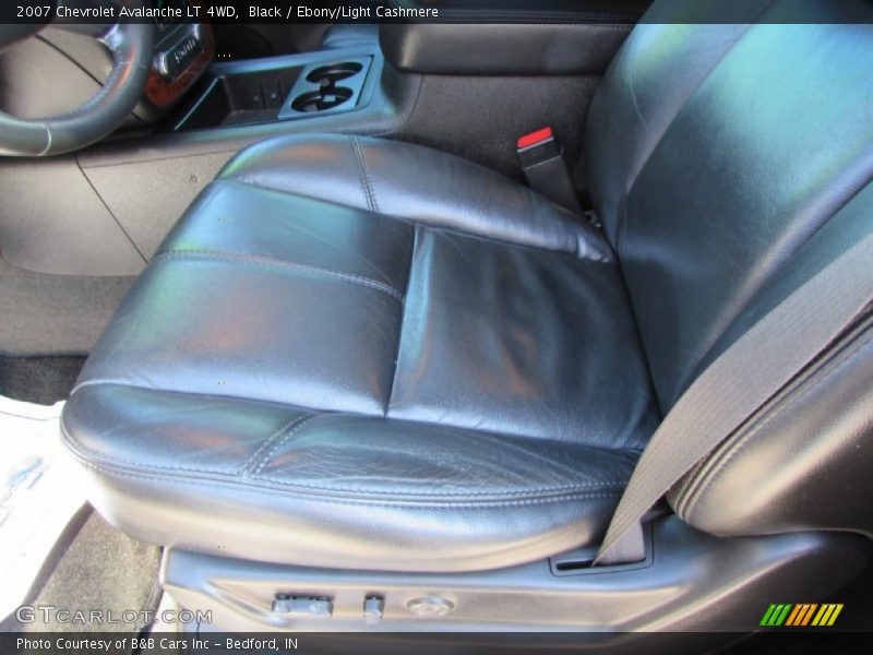 Black / Ebony/Light Cashmere 2007 Chevrolet Avalanche LT 4WD
