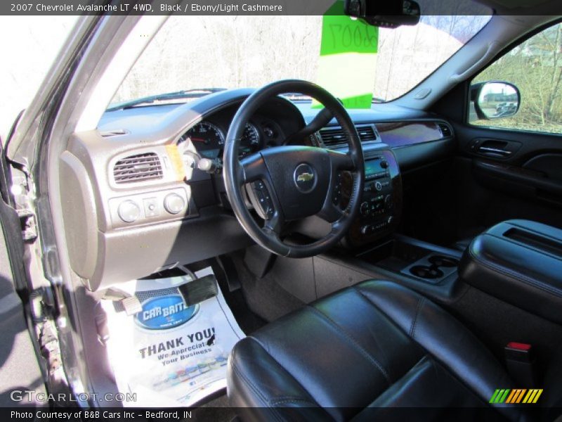 Black / Ebony/Light Cashmere 2007 Chevrolet Avalanche LT 4WD